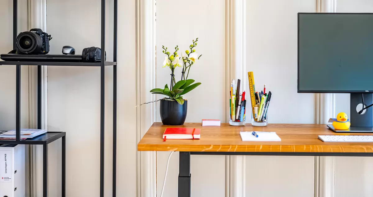 Kusko Webagentur Herisau, Schreibtisch